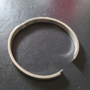 Stainless steel bangle